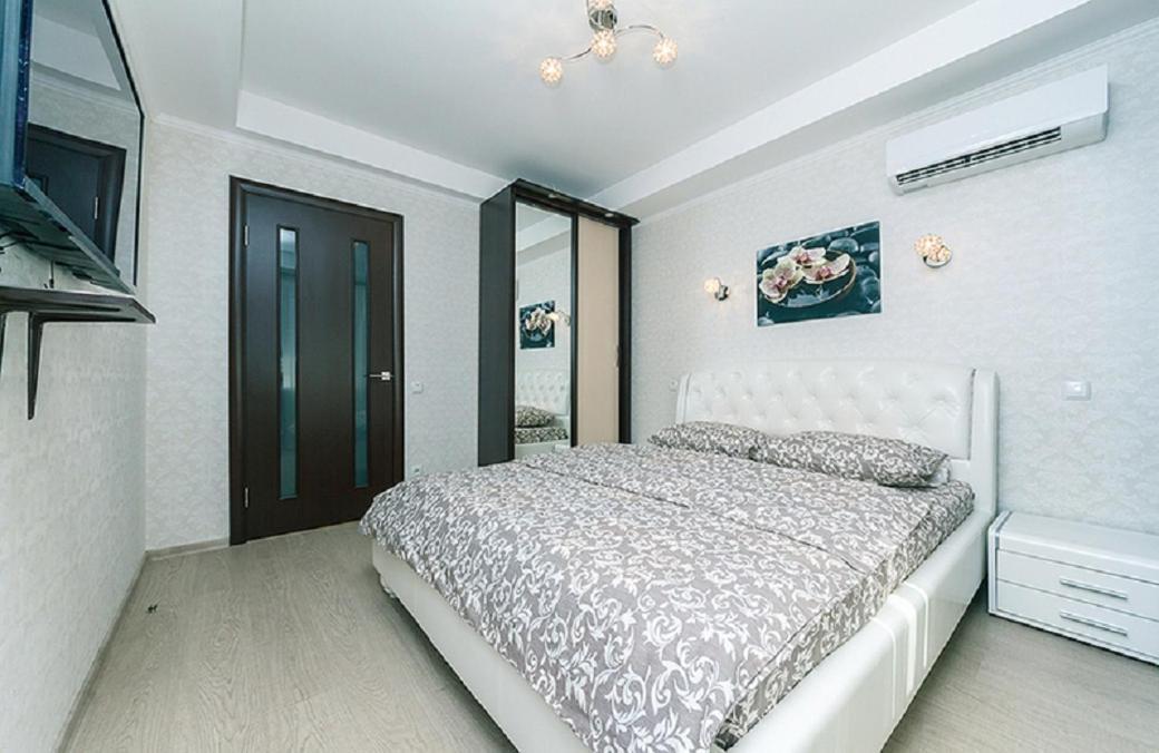 Apartment Baseina Khreschatyk Kiev Exterior foto
